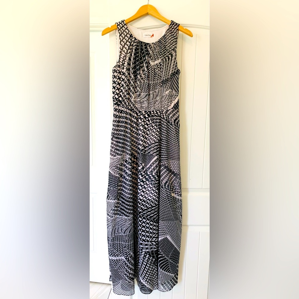 Calvin Klein - black & white abstract print - sleeveless maxi dress - Size 10